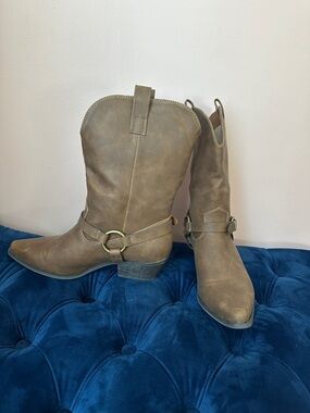 Call It Spring Classic Brown Vegan Leather Western Boots - Women